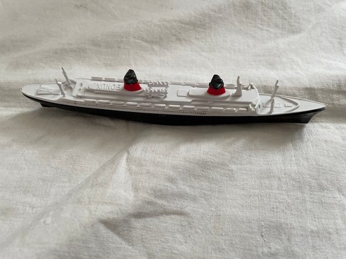 Jouet ancien bateau plastique